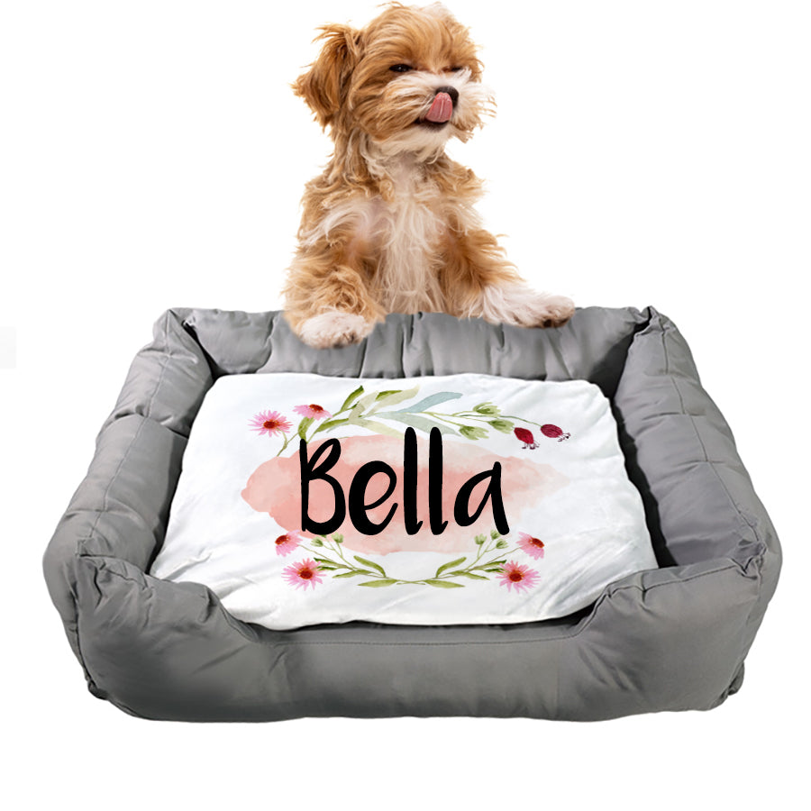 Tierbett Blumen mit rosa Hintergrund, personalisiert